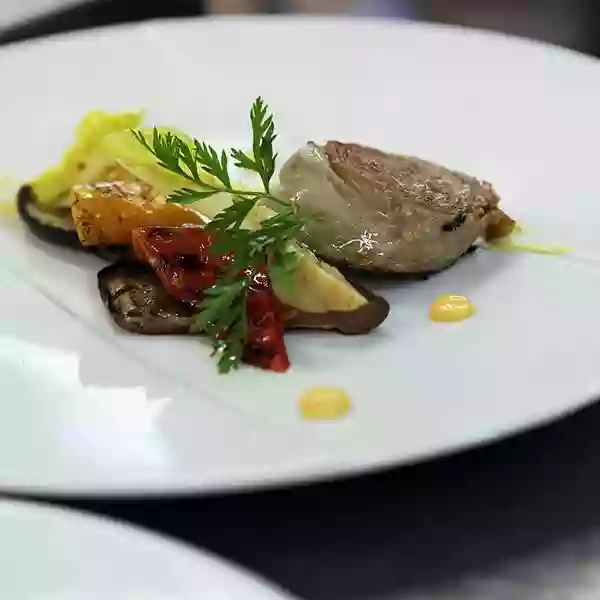 Le Restaurant - Mas de Baumes - Ferrières-les-Verreries - restaurant Français FERRIERES-LES-VERRERIES